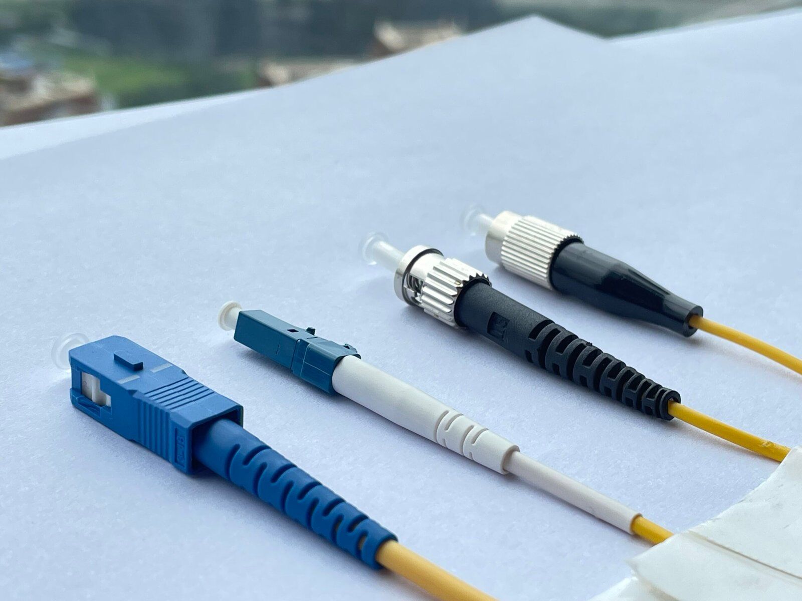 Conector de fibra óptica